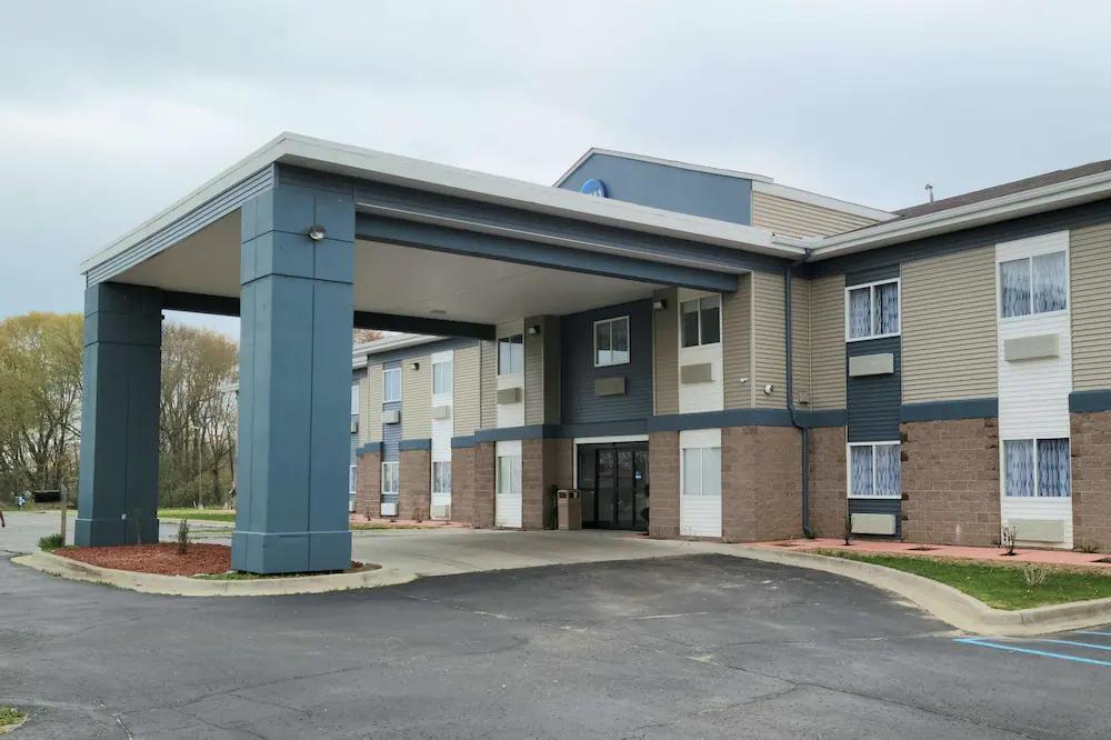 Best Western Clare Hotel Exterior photo